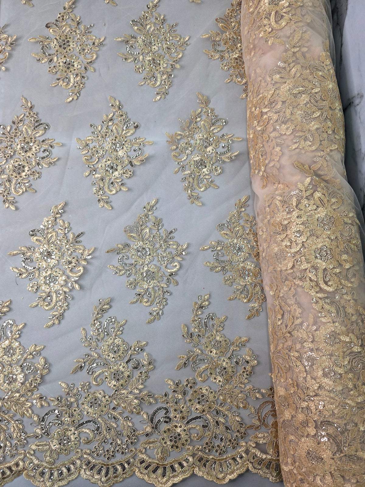 Tul Bordado Con Diseño Floral Con Lentejuela Color Oro - HH039 — Palacio Glamour