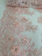 Tul Bordado Con Floral 3D, Mariposas, Pedrería, Lentejuela Y Perlas Color Blush- HH157 — Palacio Glamour