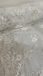 Tul Bordado Con Floral 3D, Lentejuela Y Perlas Color Hueso- HH158 — Palacio Glamour