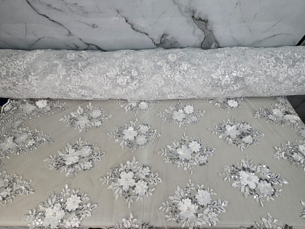 Tul Bordado Con Floral 3D, Lentejuela Y Perlas Color Plata- HH159 — Palacio Glamour