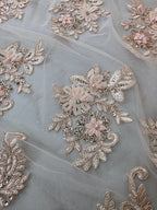 Tul Bordado Con Floral 3D, Lentejuela Y Perlas Color Blush- HH160 — Palacio Glamour
