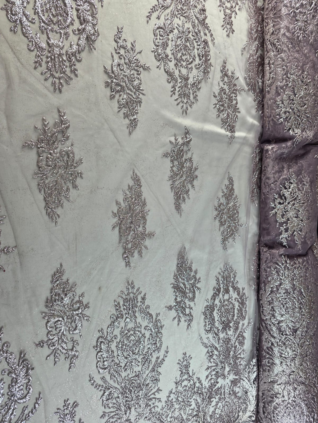 Tul Bordado Con Diseño En Acabado Glitter Color Morado- HH169 — Palacio Glamour