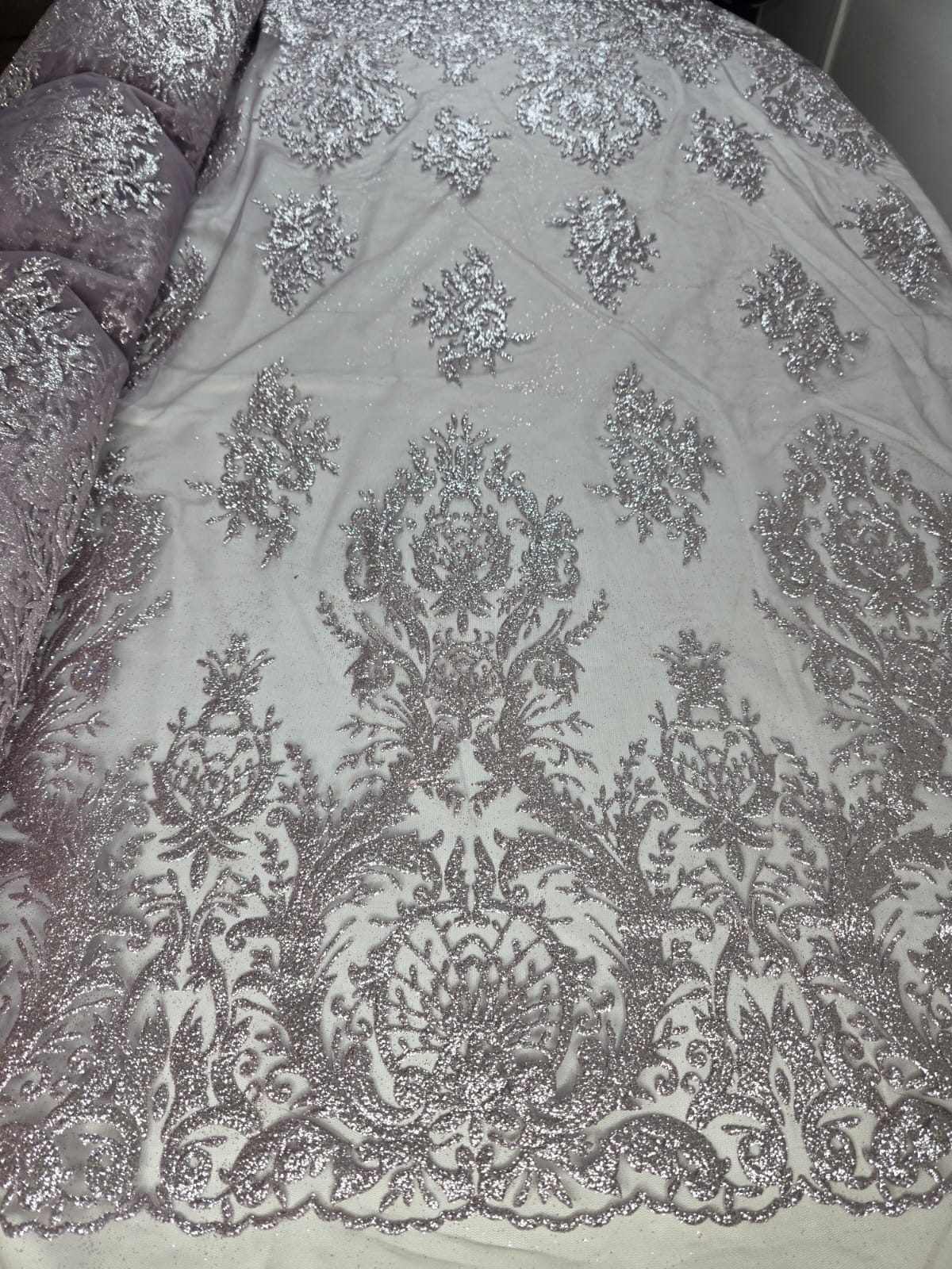 Tul Bordado Con Diseño En Acabado Glitter Color Morado- HH169 — Palacio Glamour