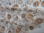 Tul Bordado Con Flores 3d, Lentejuela, Canutillo, Perlas, Chaquira Color Oro -HH191 — Palacio Glamour