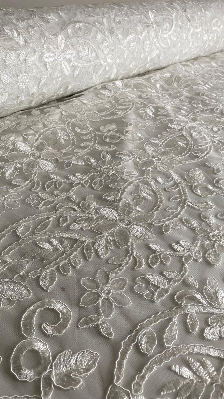 Tul Bordado Con Diseño Floral Con Lentejuela Color Blanco -HH193 — Palacio Glamour