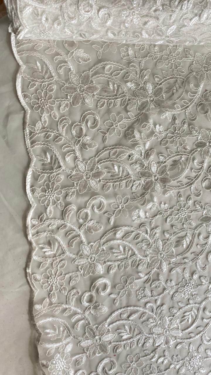 Tul Bordado Con Diseño Floral Con Lentejuela Color Hueso -HH193 — Palacio Glamour