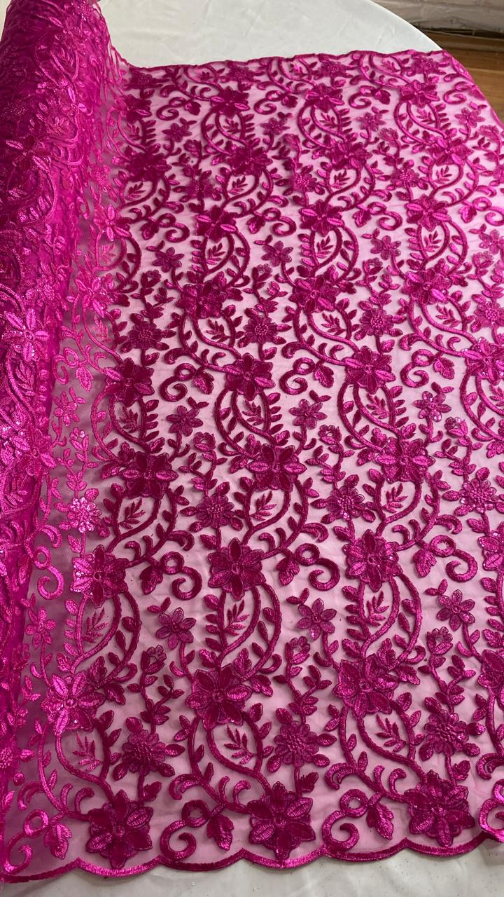 Tul Bordado Con Diseño Floral Con Lentejuela Color Fiusha -HH193 — Palacio Glamour