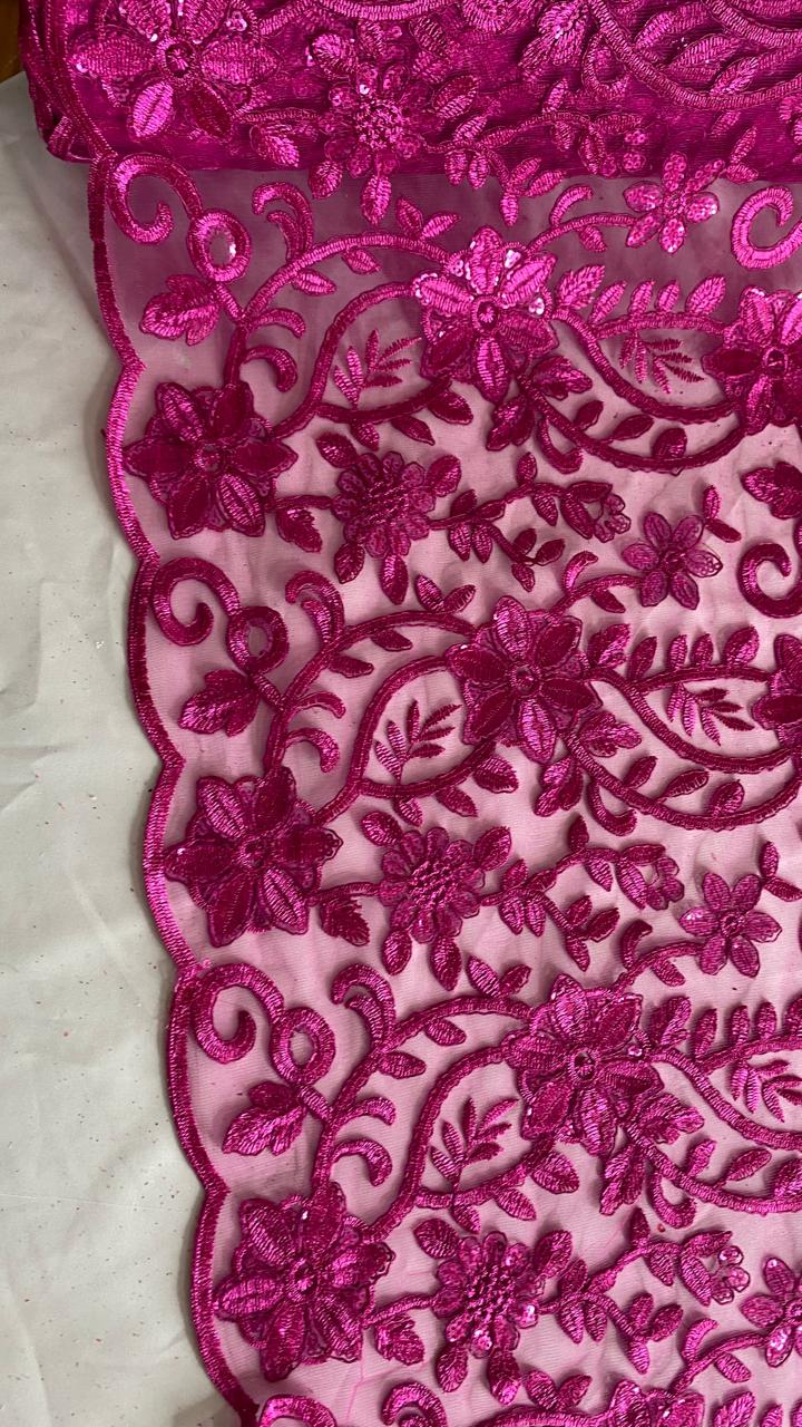 Tul Bordado Con Diseño Floral Con Lentejuela Color Fiusha -HH193 — Palacio Glamour