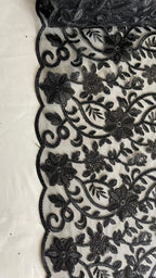 Tul Bordado Con Diseño Floral Con Lentejuela Color Negro -HH193 — Palacio Glamour