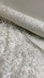Tul Bordado Diseño Floral Con Lentejuela Color Hueso-HH195 — Palacio Glamour