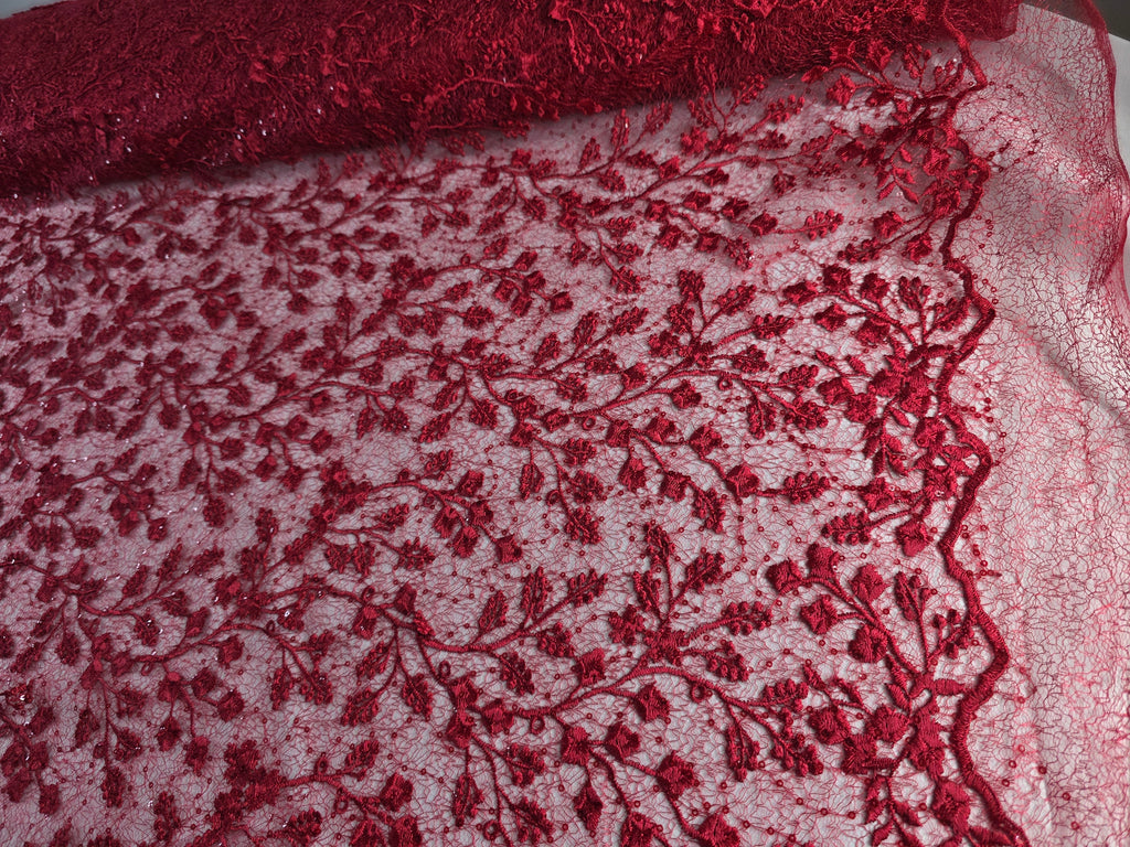 Tul Bordado Con Diseño Floral y Ramas Con Aplicaciones de Lentejuela Color Rojo-HH201 — Palacio Glamour