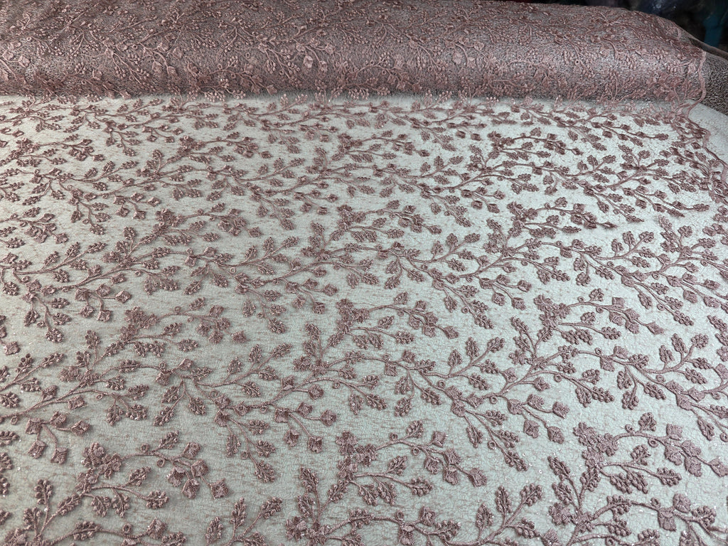 Tul Bordado Con Diseño Floral y Ramas Con Aplicaciones de Lentejuela Color Lavanda -HH201 — Palacio Glamour