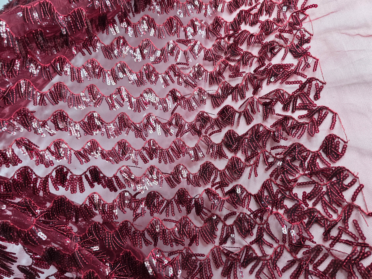 Tul Bordado Con Textura De Flequillos en Lentejuela Color Vino -HH209 — Palacio Glamour
