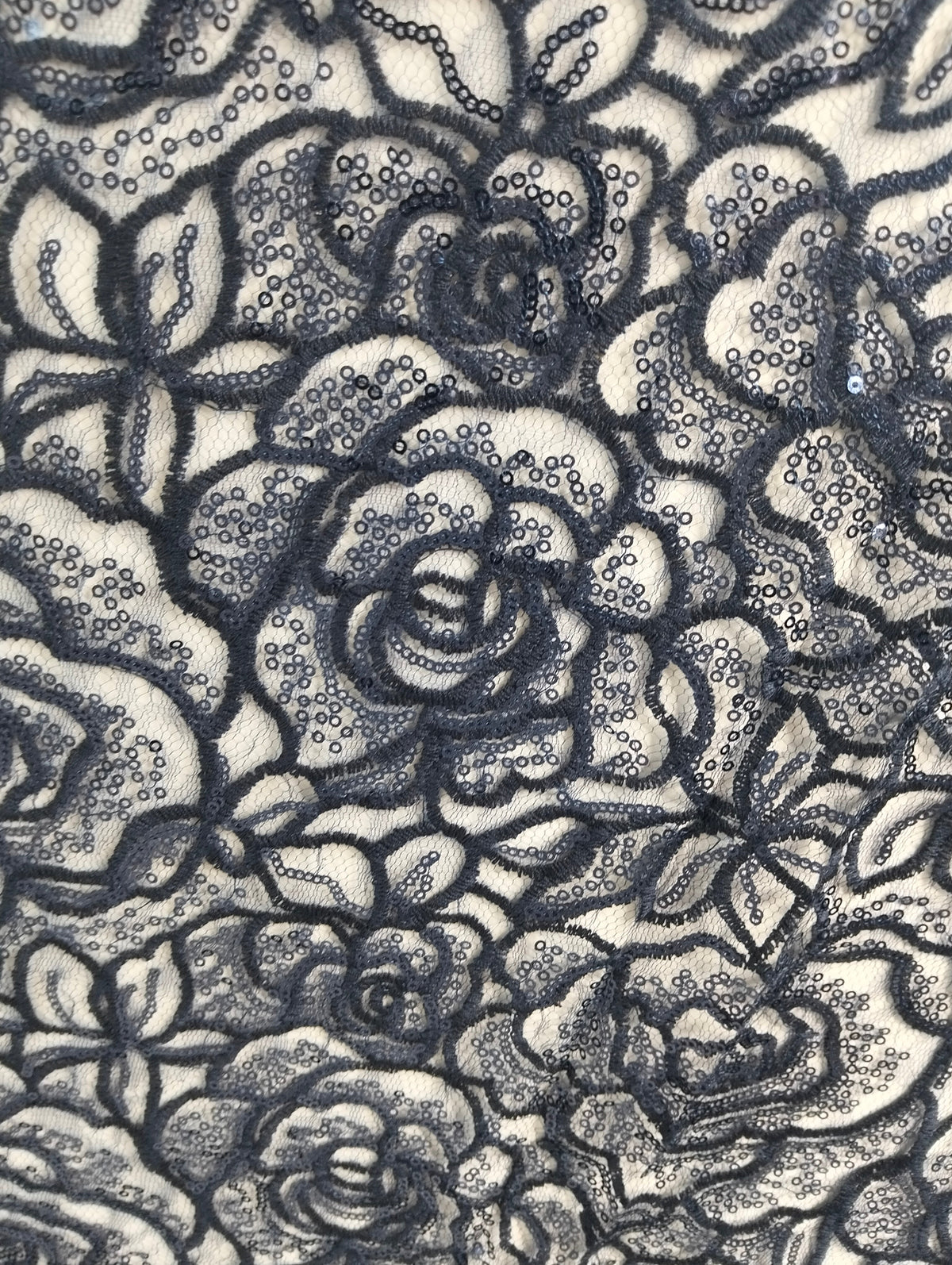 Tul Bordado Diseño Floral Con Lentejuela Color Azul Marino -HH218 — Palacio Glamour