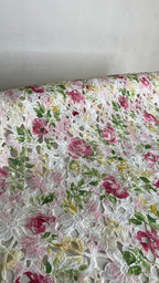 Tul Bordado Estampado Floral Colores Multicolor (Rosa, Verde, Amarillo y Blanco) -HH222 — Palacio Glamour