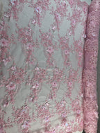 Tul Bordado Con Flores Y Mariposas 3D Aplicaciones de Perlas, Chaquira Y Lentejuela Color Rosa- HH237 — Palacio Glamour