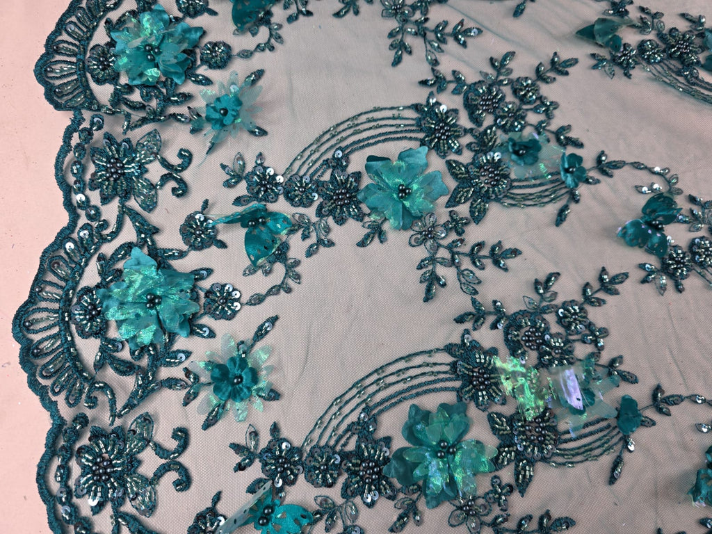Tul Bordado Con Flores Y Mariposas 3D Aplicaciones de Perlas, Chaquira Y Lentejuela Color Verde- HH237 — Palacio Glamour
