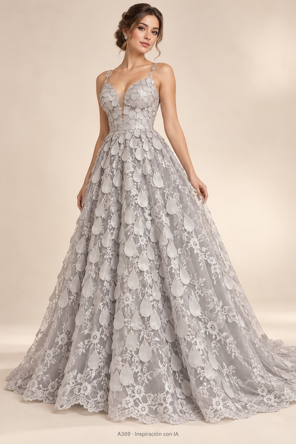 Tul bordado color plata A369 — Palacio Glamour