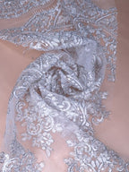 Tul bordado color blanco plata H130 — Palacio Glamour
