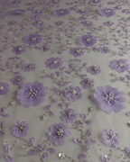 Tul Bordado Con Flores 3d, Lentejuela, Canutillo, Perlas, Chaquira Color Lila -HH191 — Palacio Glamour
