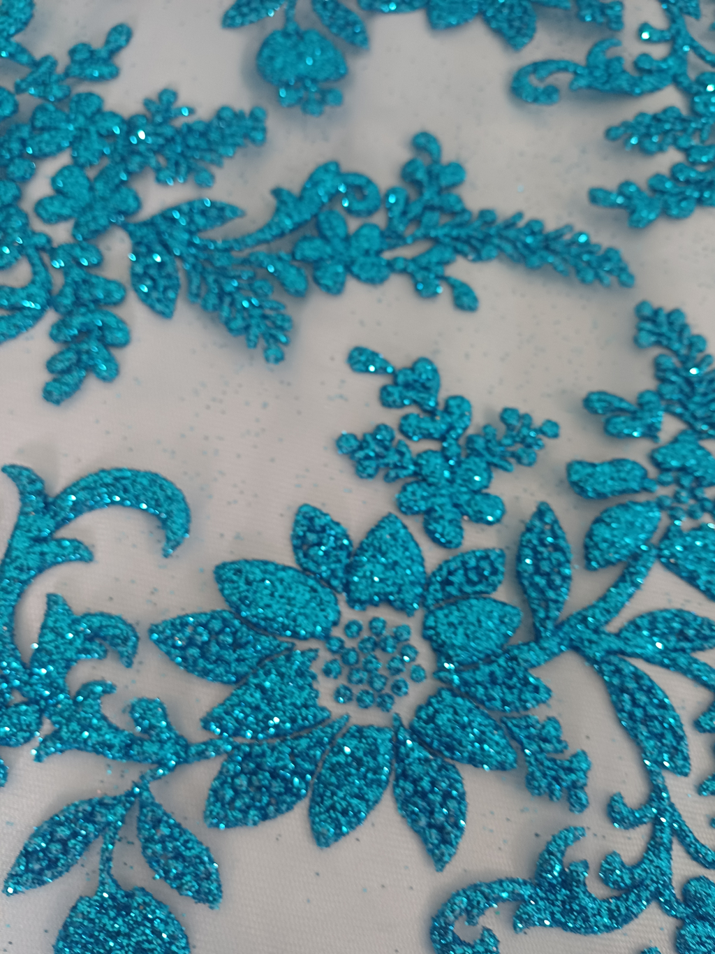 Tul Bordado Con Estampado en Glitter Diseño Floral Color Plumbago- HH240 — Palacio Glamour