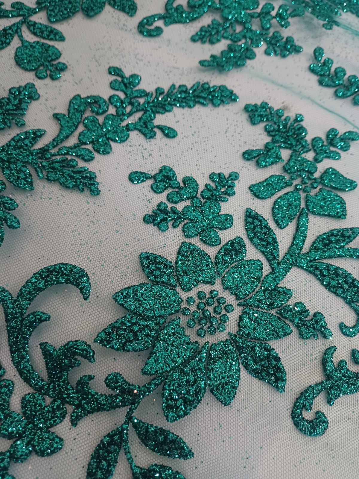 Tul Bordado Con Estampado en Glitter Diseño Floral Color Esmeralda- HH240 — Palacio Glamour