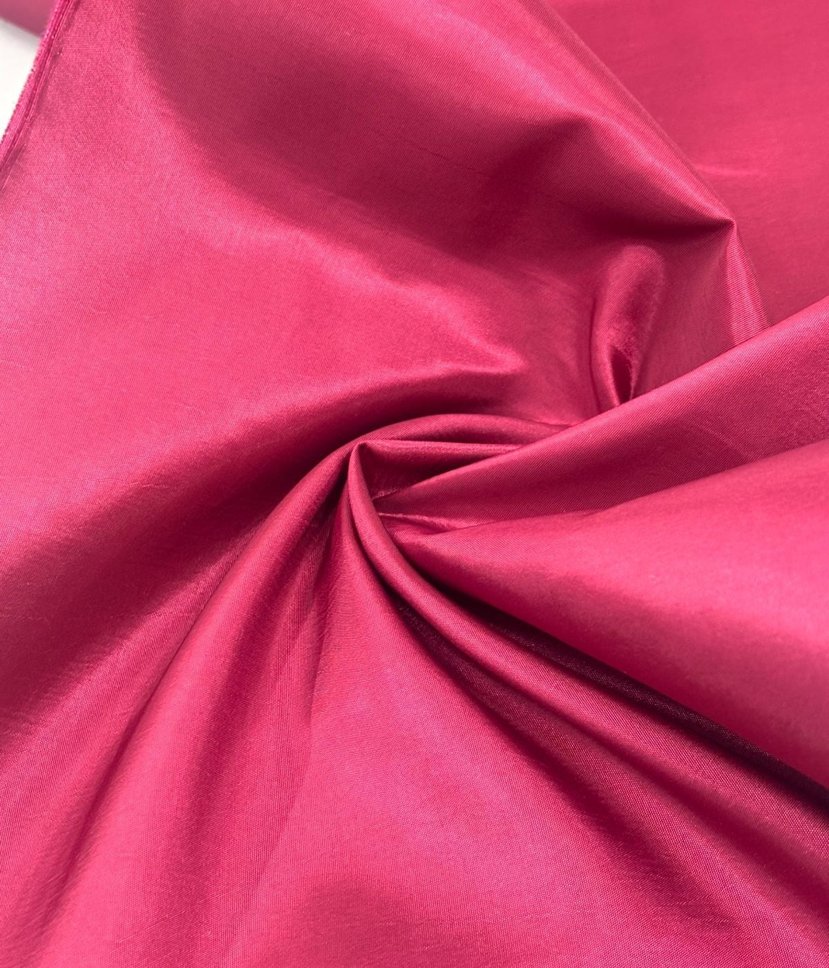 Tafeta Gruesa HH007 — Palacio Glamour
