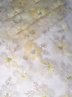 Tul Bordado Flores En Relieve Con Lentejuela Y Chaquira Color Amarillo/ Verde - HH033 — Palacio Glamour