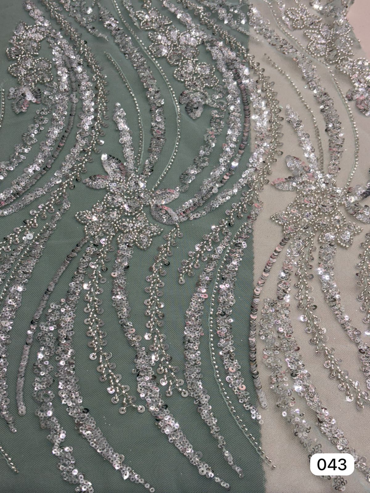 Tul Bordado Con Diseño Con Lentejuela Y Chaquira Color Menta- HH043 — Palacio Glamour
