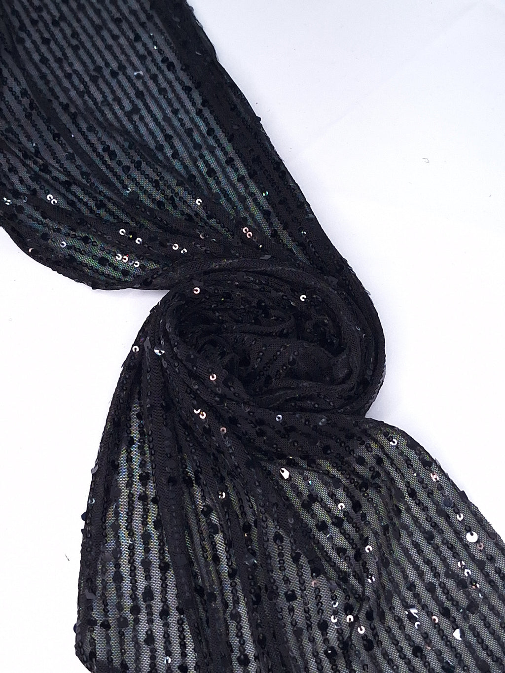 Tul bordado color negro H078 — Palacio Glamour