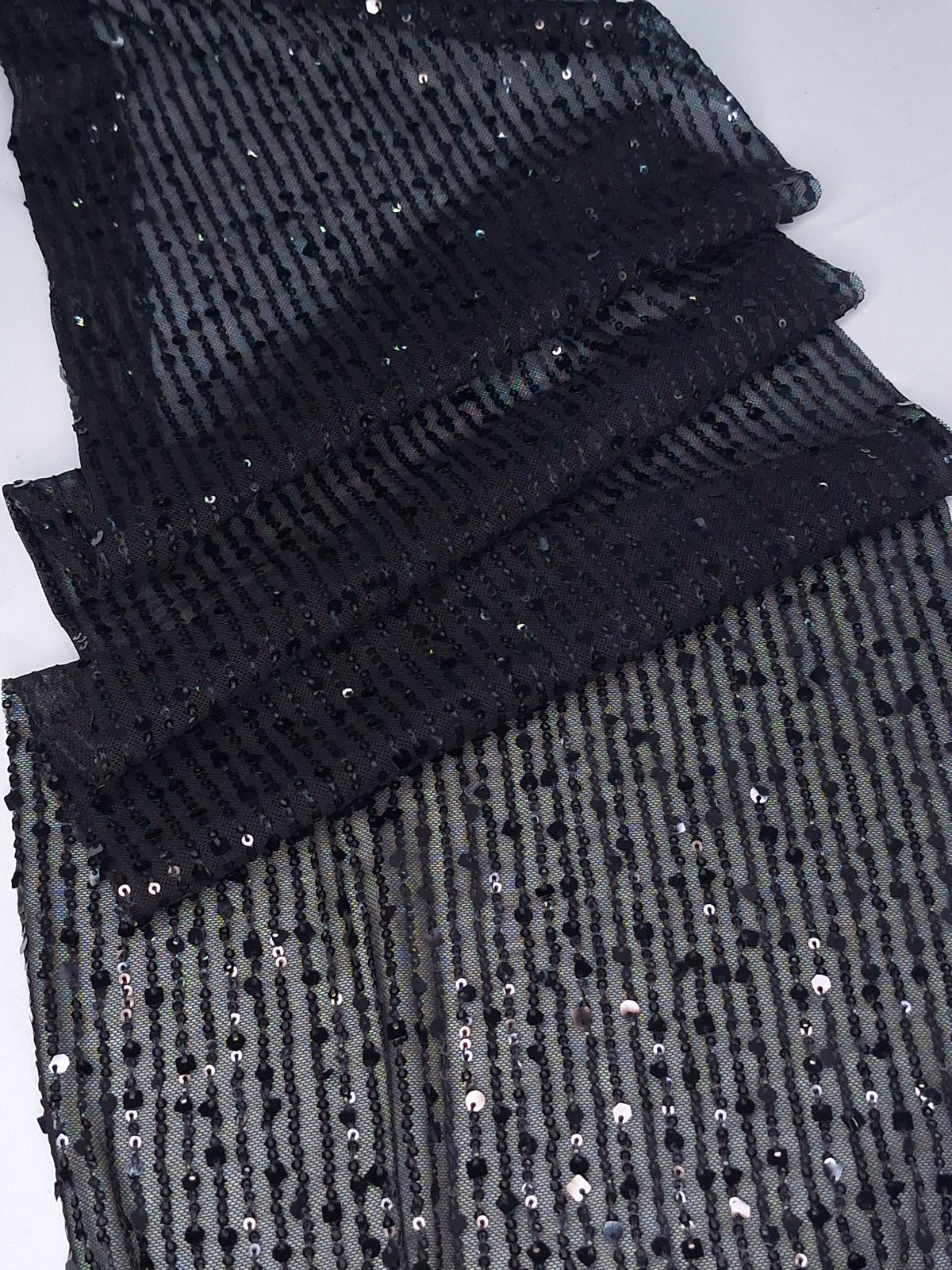 Tul bordado color negro H078 — Palacio Glamour