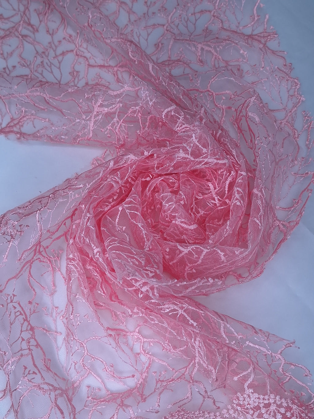 Tul Bordado Diseño Floral Con Ramajes Color Rosa -HH175 — Palacio Glamour