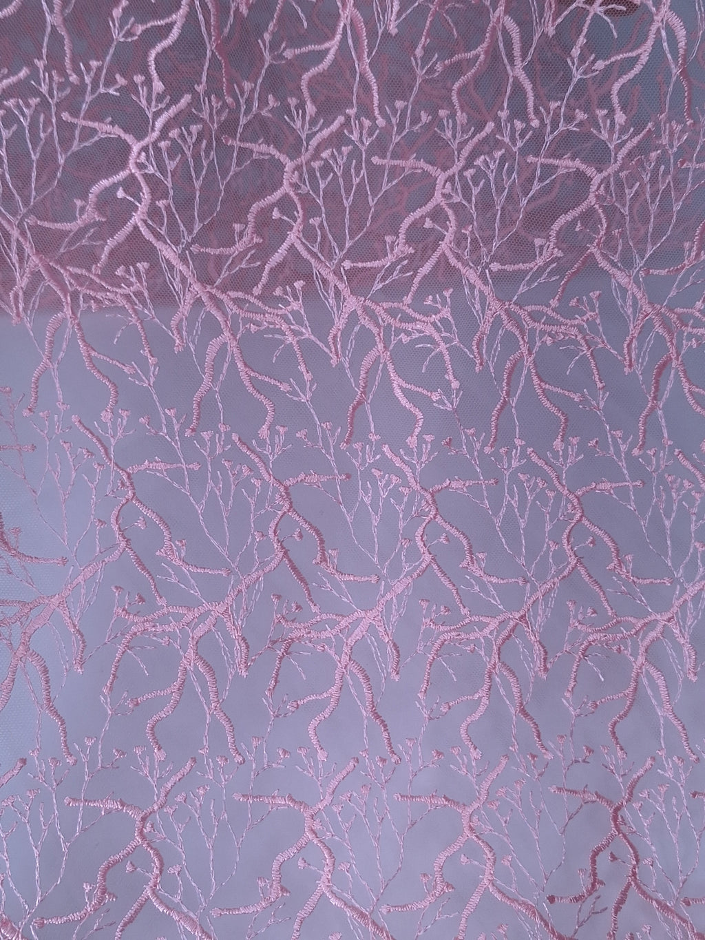 Tul Bordado Diseño Floral Con Ramajes Color Rosa -HH175 — Palacio Glamour