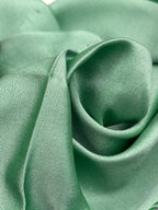 HH009 VERDE ESMERALDA · Fotografía real de tela doble vista, cara B · Palacio Glamour