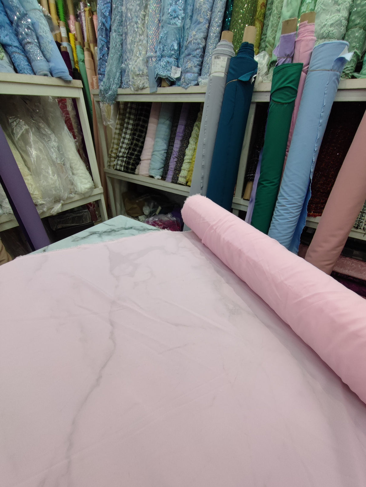 HH10 Rosa pastel: fotografía real de la tela. Palacio Glamour. Se vende tela por metro.