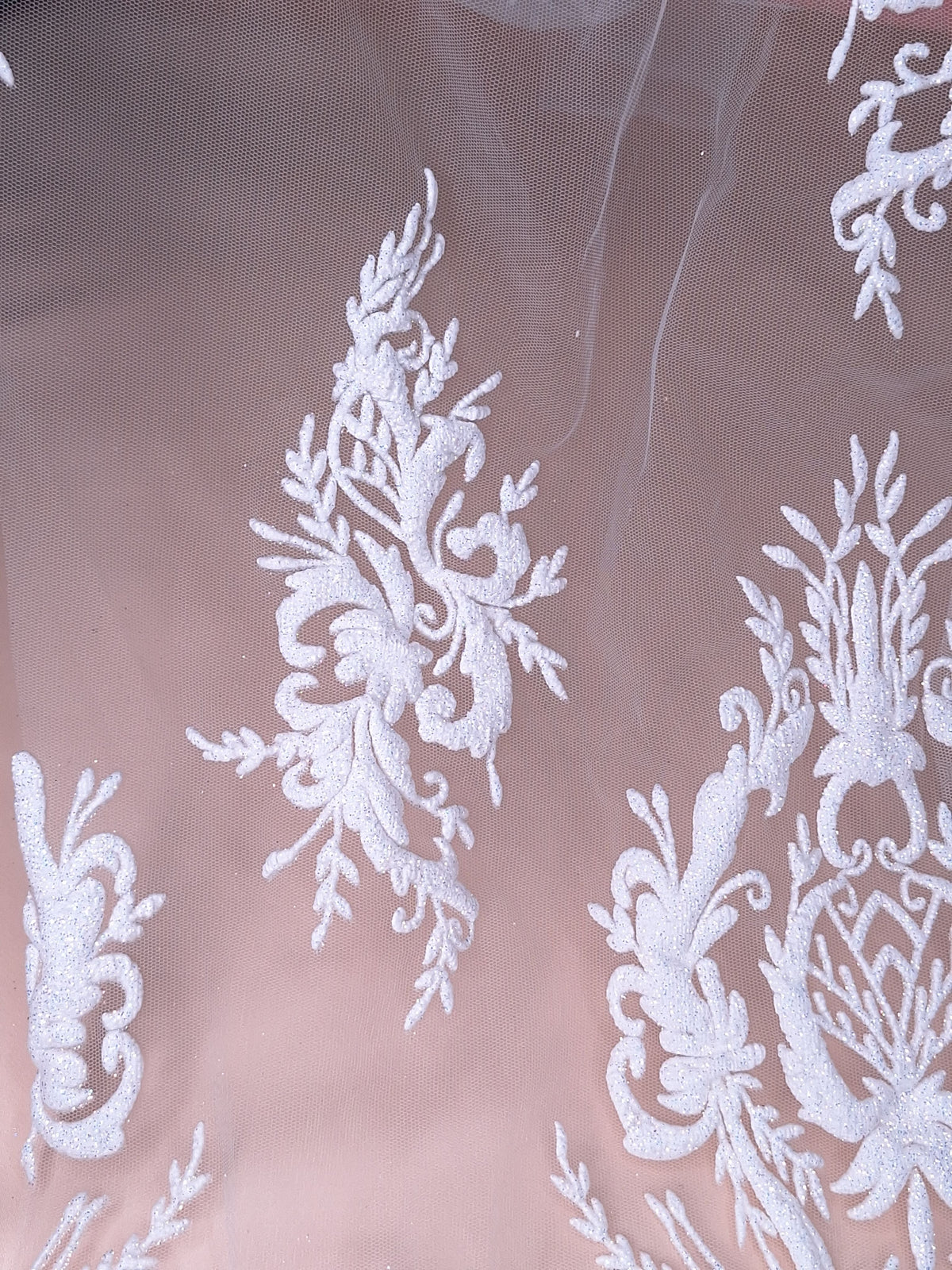 Tul bordado color blanco H169 — Palacio Glamour
