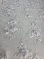 Tul Bordado Con Perlas, Lentejuelas, Mariposas y Flores 3D - HH275 — Palacio Glamour