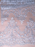 Tul bordado color blanco plata H130 — Palacio Glamour