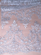 Tul bordado color blanco plata H130 — Palacio Glamour