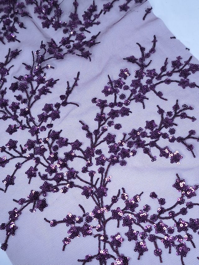Tul bordado color morado A986 — Palacio Glamour