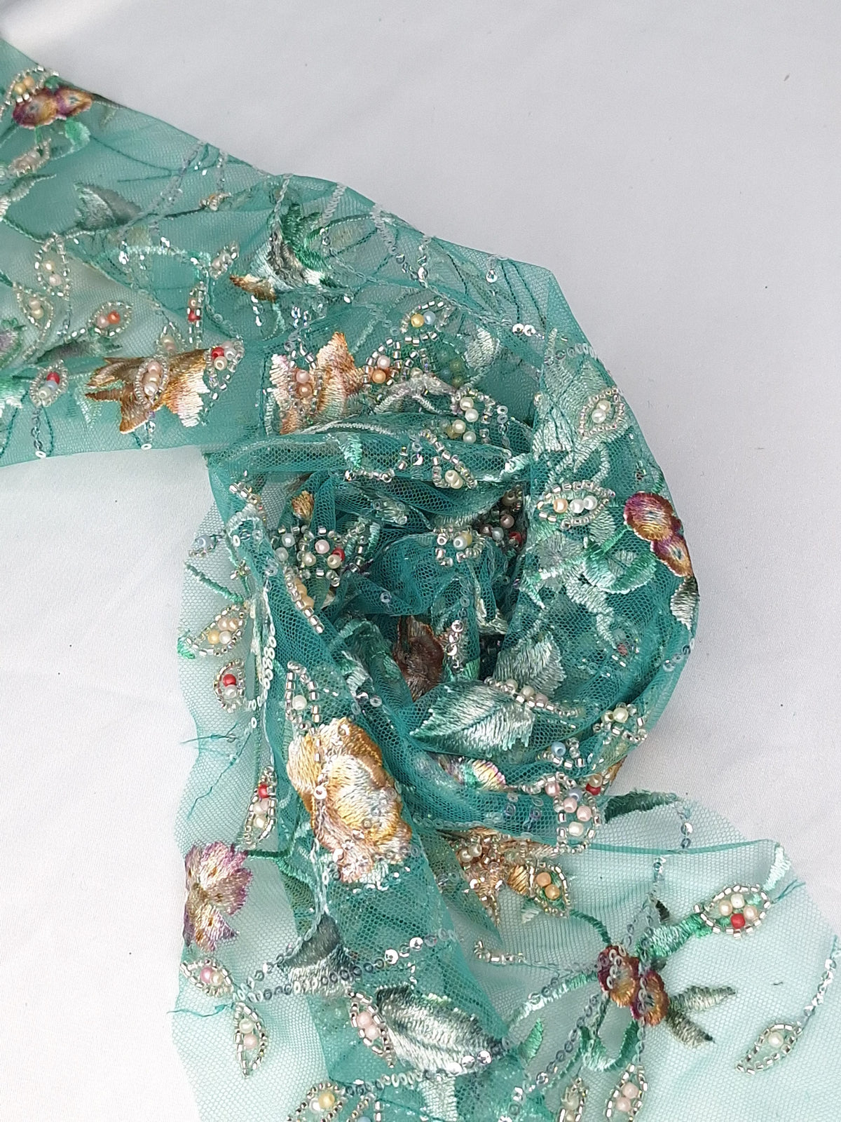 Tul bordado color verde H073 — Palacio Glamour