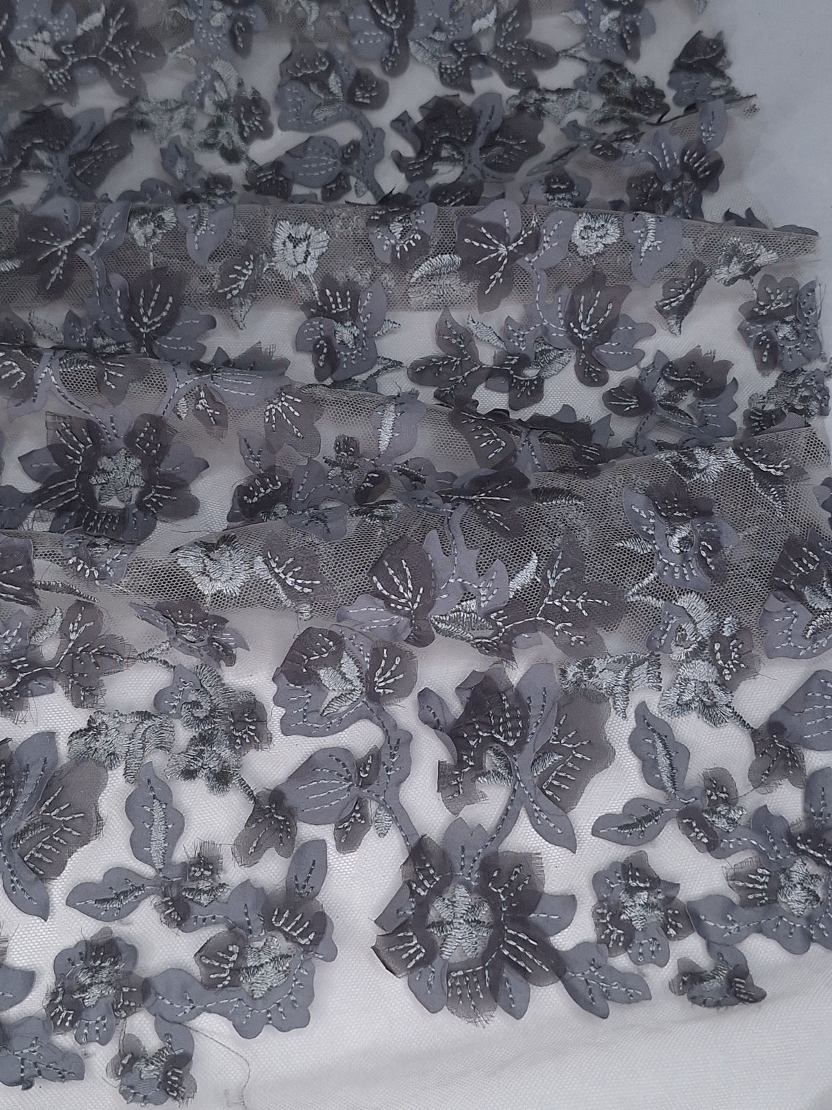 Tul bordado color gris A615 — Palacio Glamour