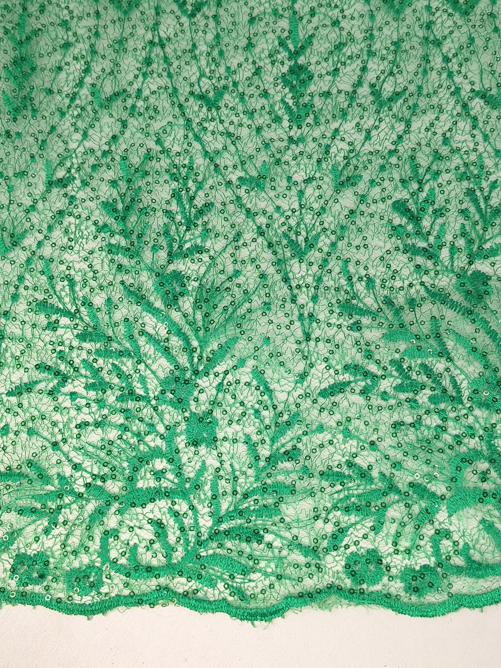 Tul bordado color esmeralda A845 — Palacio Glamour