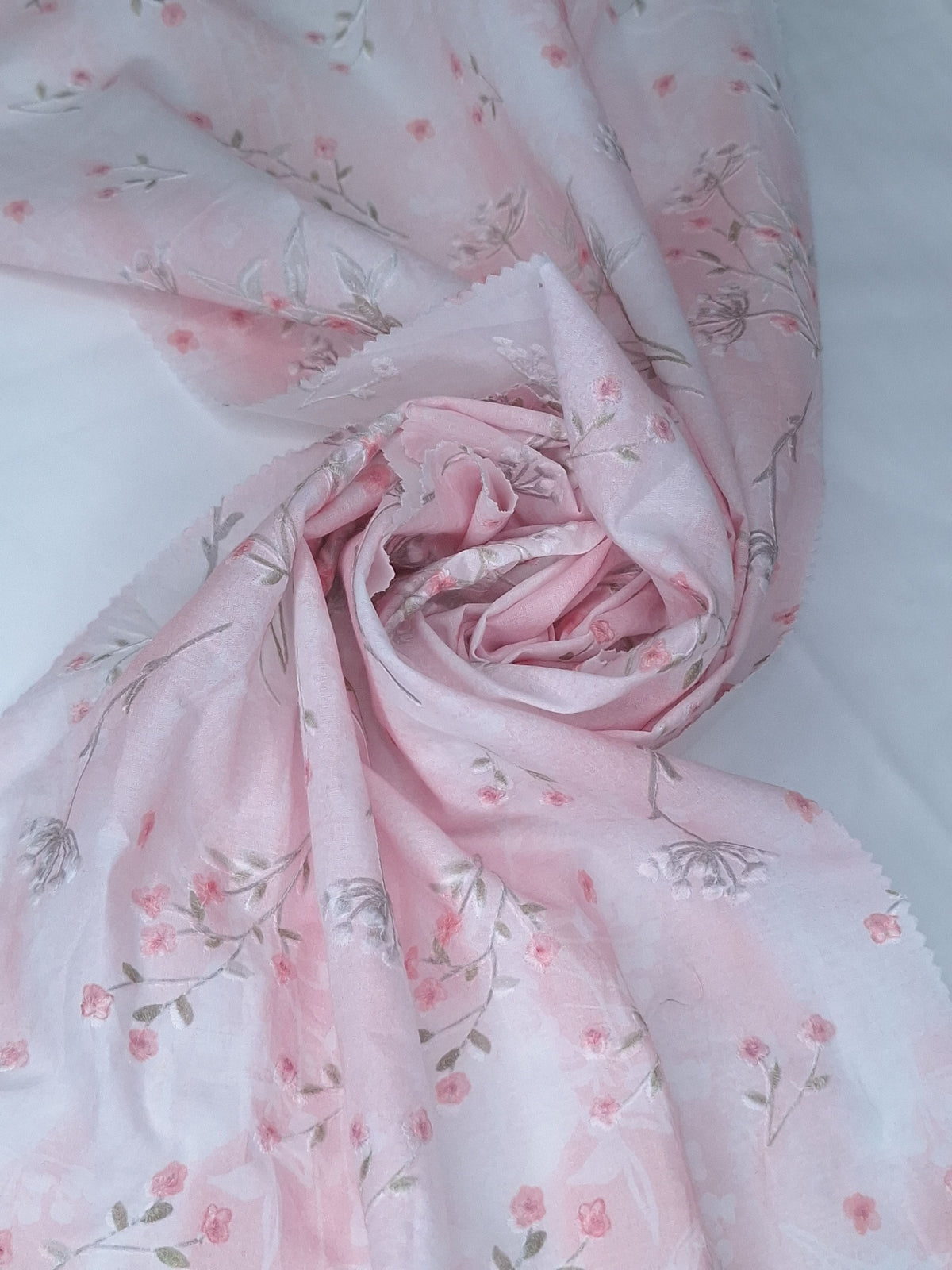 Tul bordado color rosa H183 — Palacio Glamour