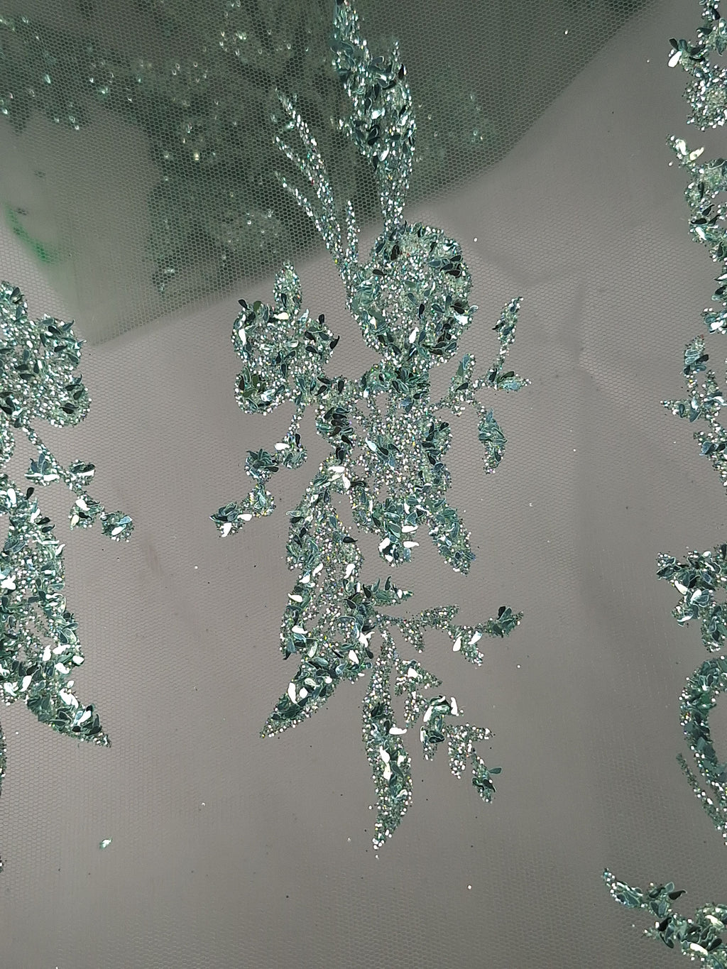 Tul bordado color verde H096 — Palacio Glamour