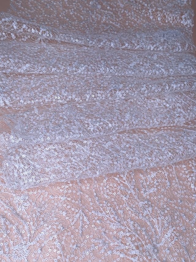 Tul bordado color blanco A845 — Palacio Glamour