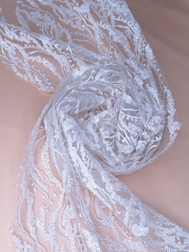 Tul bordado color blanco A925 — Palacio Glamour