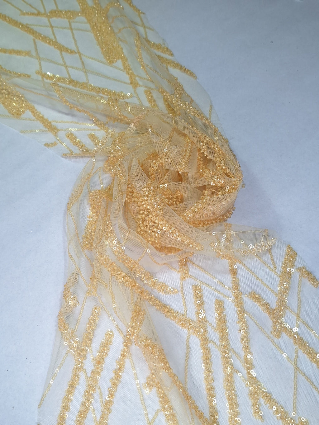 Tul bordado color oro A826 — Palacio Glamour