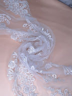 Tul bordado color blanco H017 — Palacio Glamour