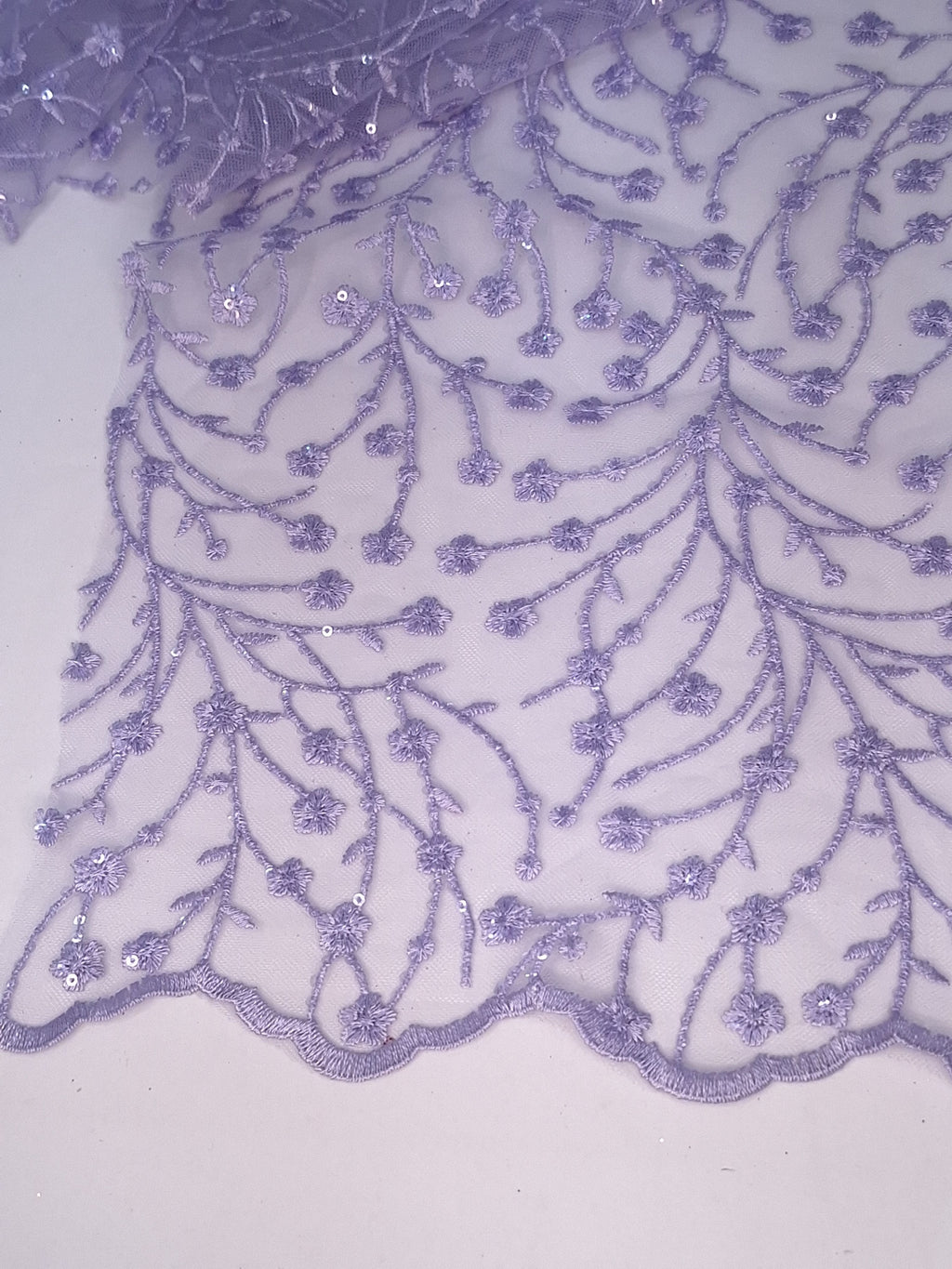 Tul bordado Floral y Lentejuela Color Lila Claro H080 — Palacio Glamour